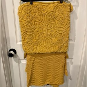 Blanket & Pair of Throw Pillow Covers Mustard Yellow Throw Blanket